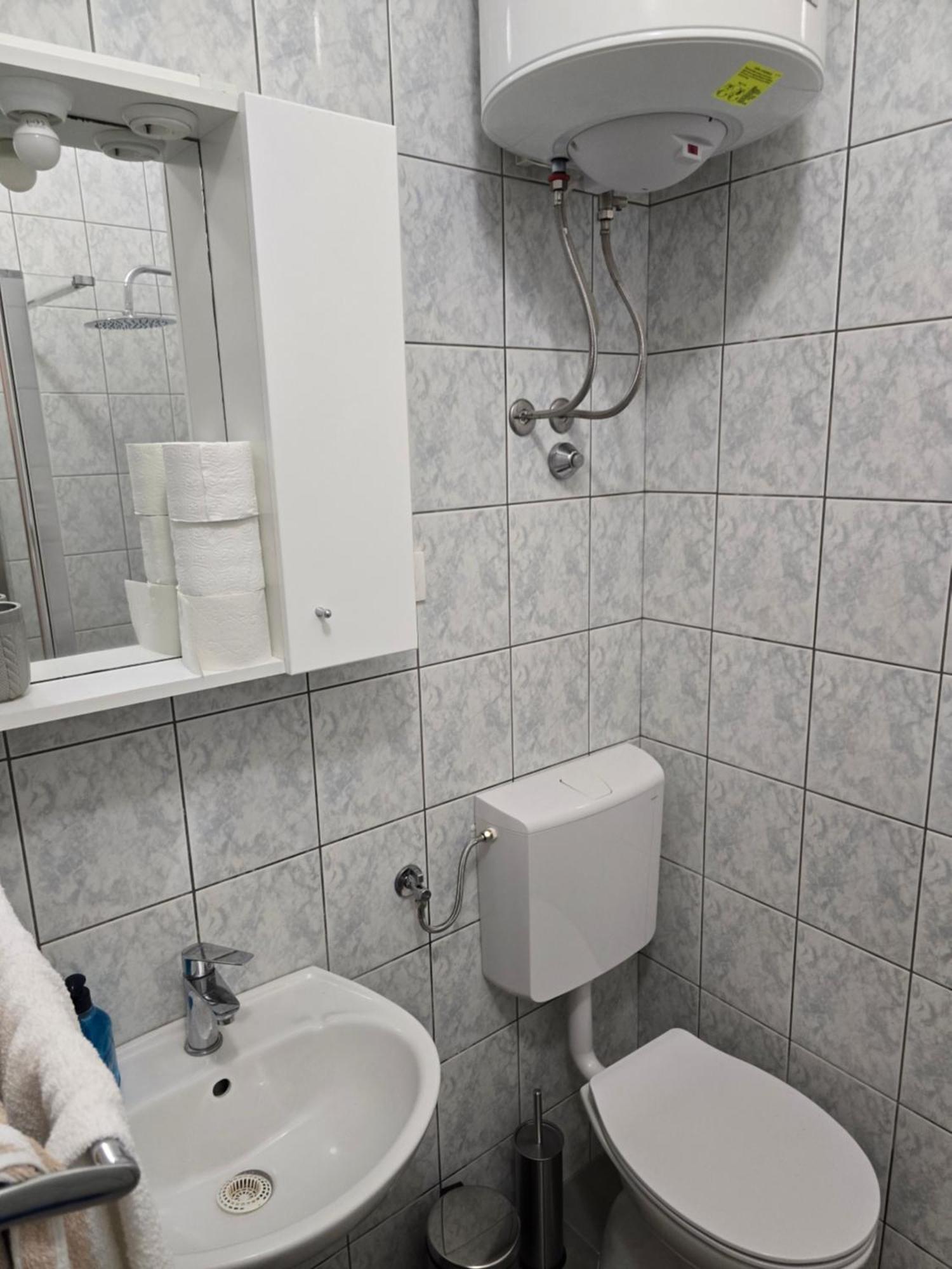 Apartments Stjepan Malinska Ngoại thất bức ảnh