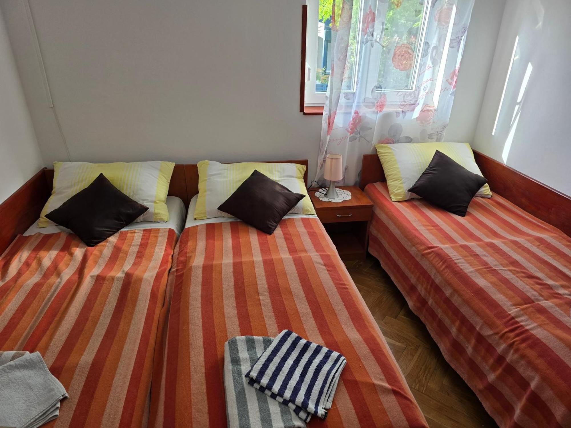 Apartments Stjepan Malinska Ngoại thất bức ảnh