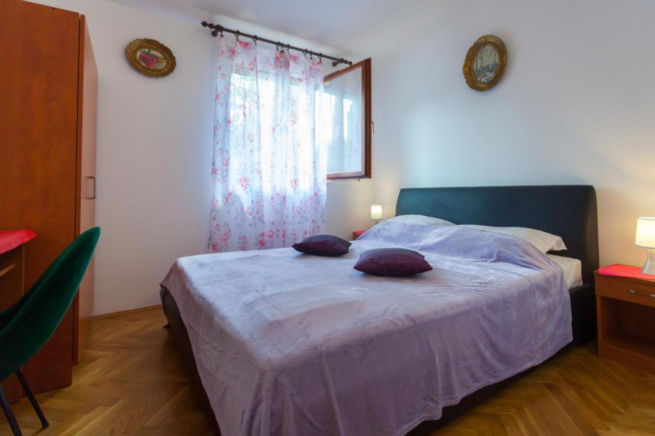 Apartments Stjepan Malinska Ngoại thất bức ảnh