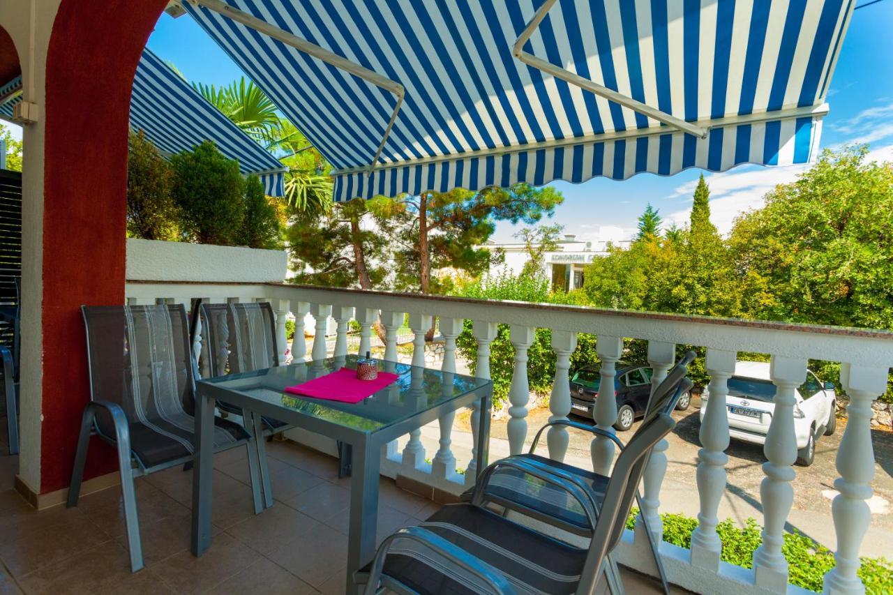 Apartments Stjepan Malinska Ngoại thất bức ảnh