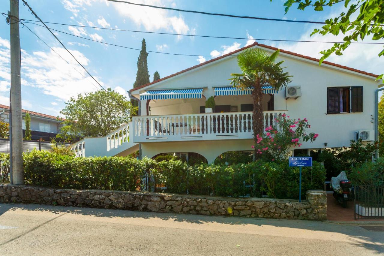 Apartments Stjepan Malinska Ngoại thất bức ảnh