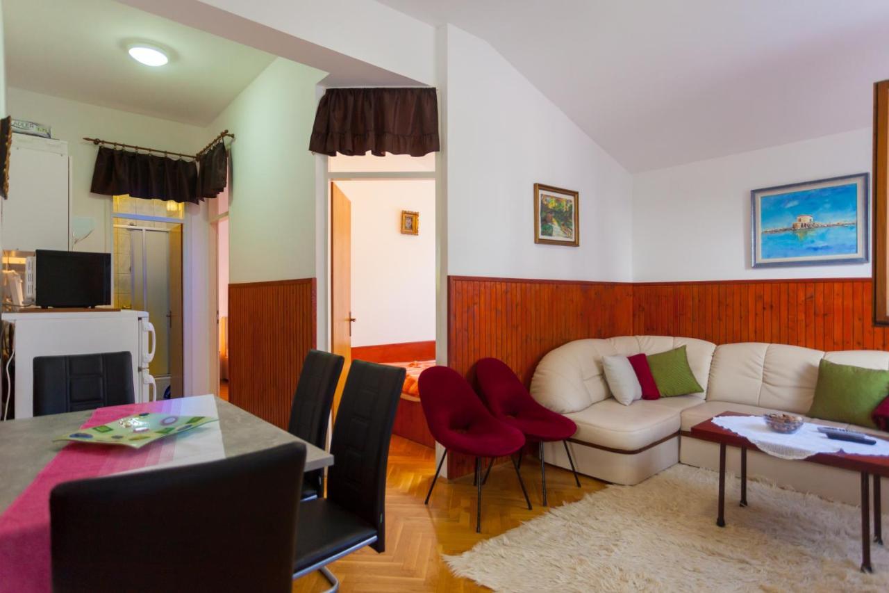 Apartments Stjepan Malinska Ngoại thất bức ảnh